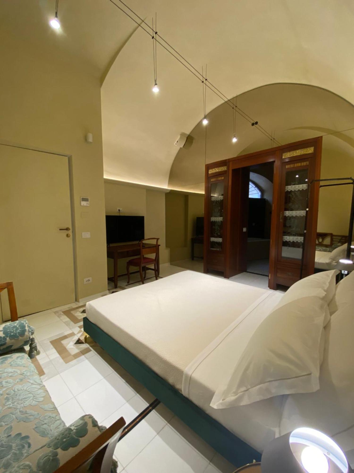 La Dimora Di Don Antonio Bed & Breakfast Matera Bagian luar foto