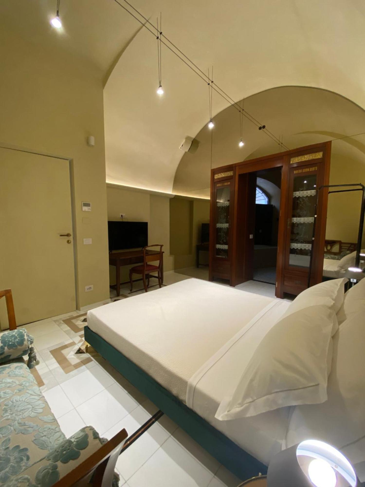 La Dimora Di Don Antonio Bed & Breakfast Matera Bagian luar foto